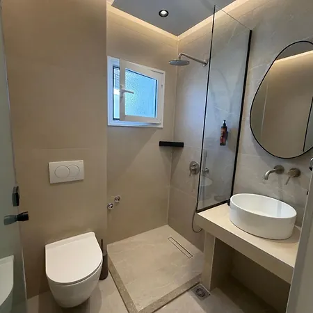 Hara Aparthotel 4*